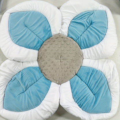 BloomBather™ – Plush Flower Baby Bath Pad